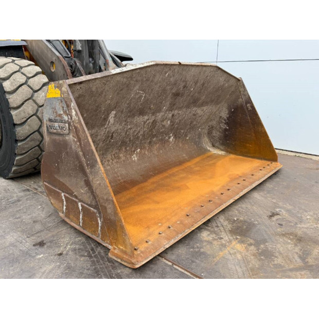 2018 Volvo L120H-42424256