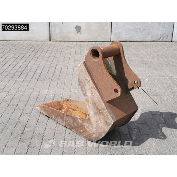 2008 تيريكس TW85-42425136