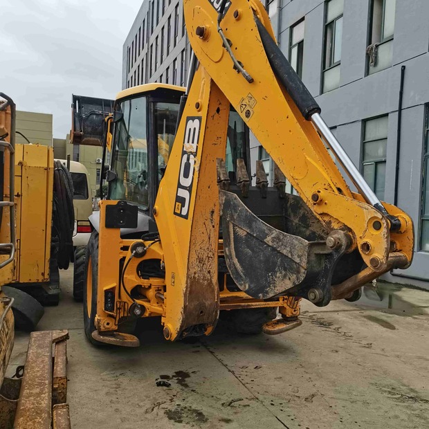 2021 JCB 3CX-42425181