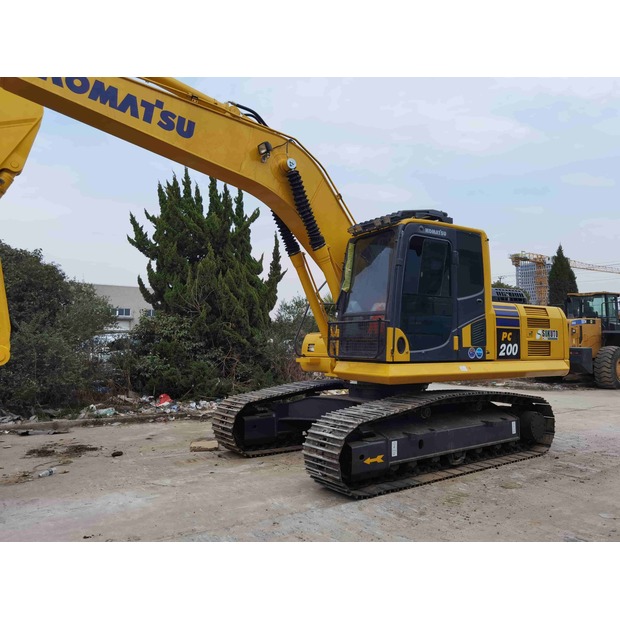 2021 Komatsu PC200-8-42425207