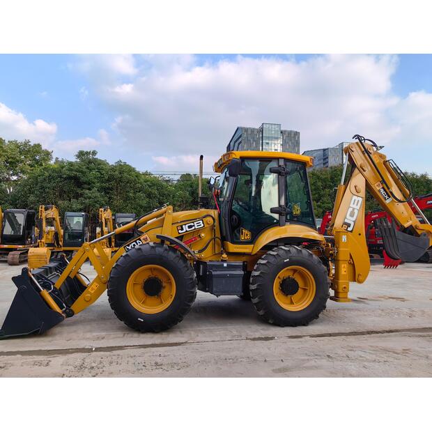 2021 JCB 3CX-42425220