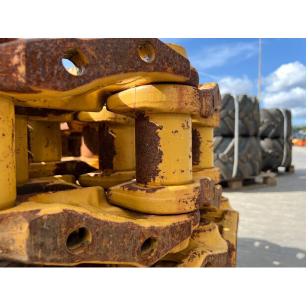 Caterpillar D6H-42437782