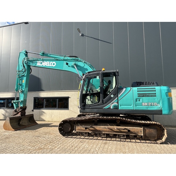 2019 KOBELCO SK210LC-10-42446282