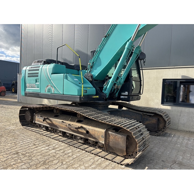 2019 KOBELCO SK210LC-10-42446289
