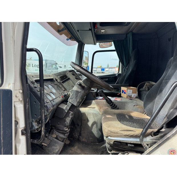 1998 DAF CF75-250-42453579