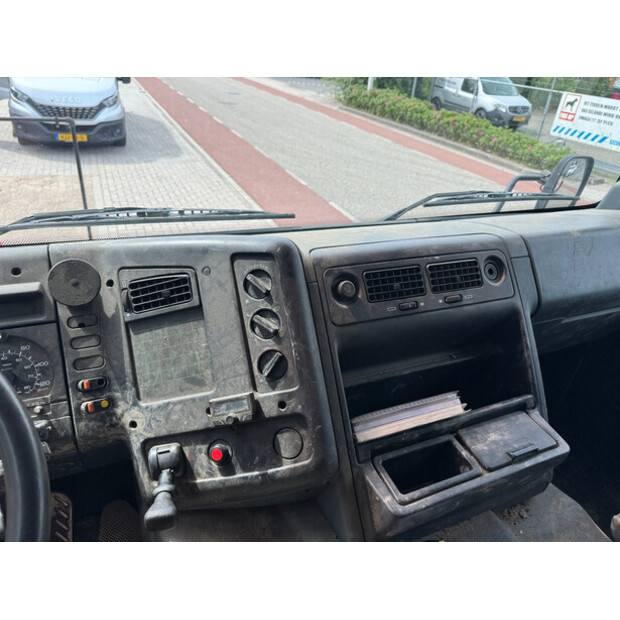 1998 DAF CF75-250-42453590