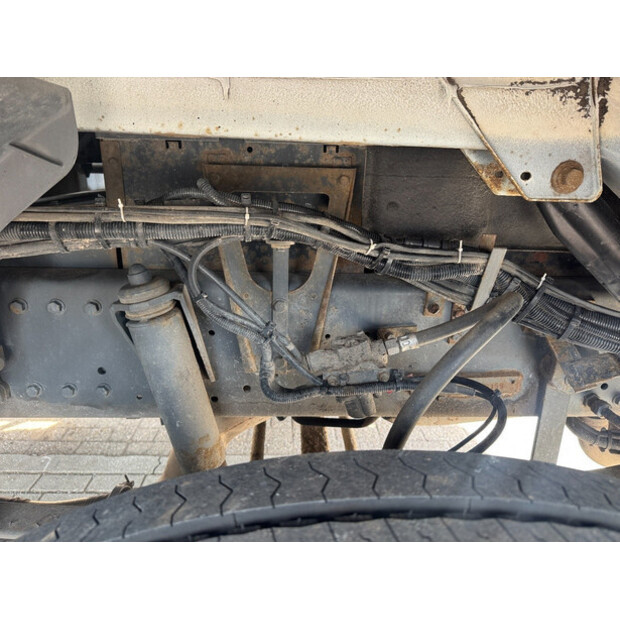 1998 DAF CF75-250-42453597