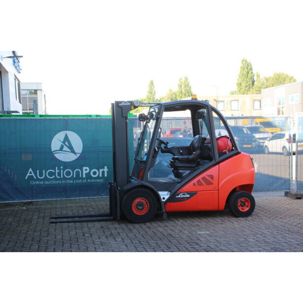 2015 Linde H30T-02-42454202