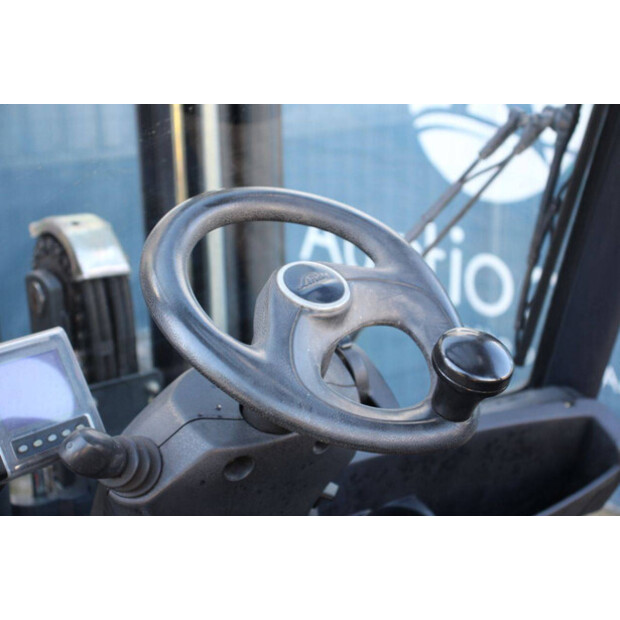 2015 Linde H30T-02-42454228