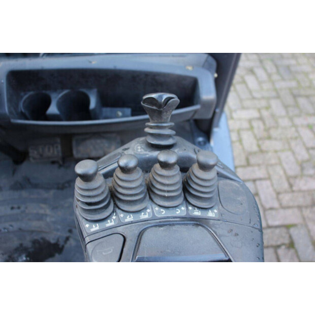 2015 Linde H30T-02-42454230