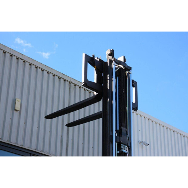 2015 Linde H30T-02-42454237