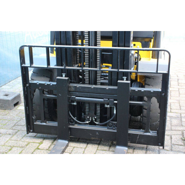 2011 Yale GDP35VX E2795-42454316
