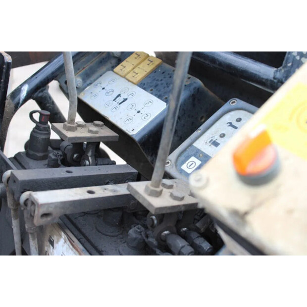 2007 تربيرغ FM 2850-42454407