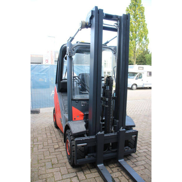 2015 Linde H25T-02-42454450