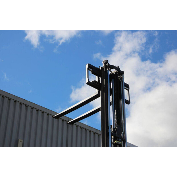 2015 Linde H25T-02-42454477