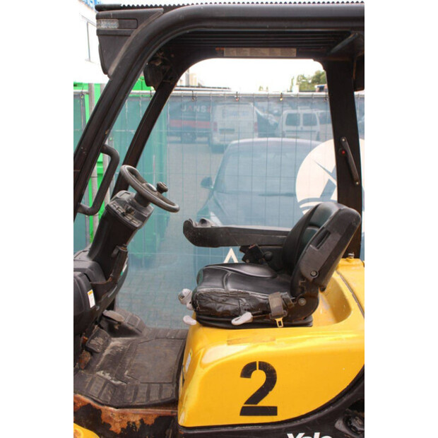 2010 Yale GDP30VX E2345-42454656