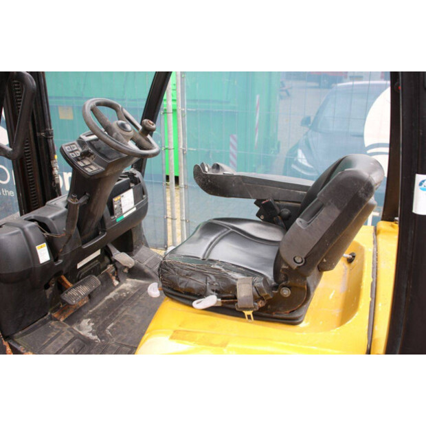 2010 Yale GDP30VX E2345-42454657