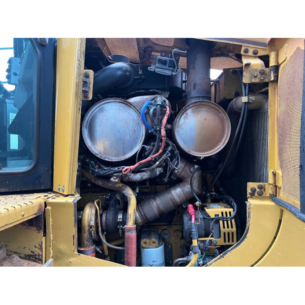 2015 Caterpillar D6T-42455044