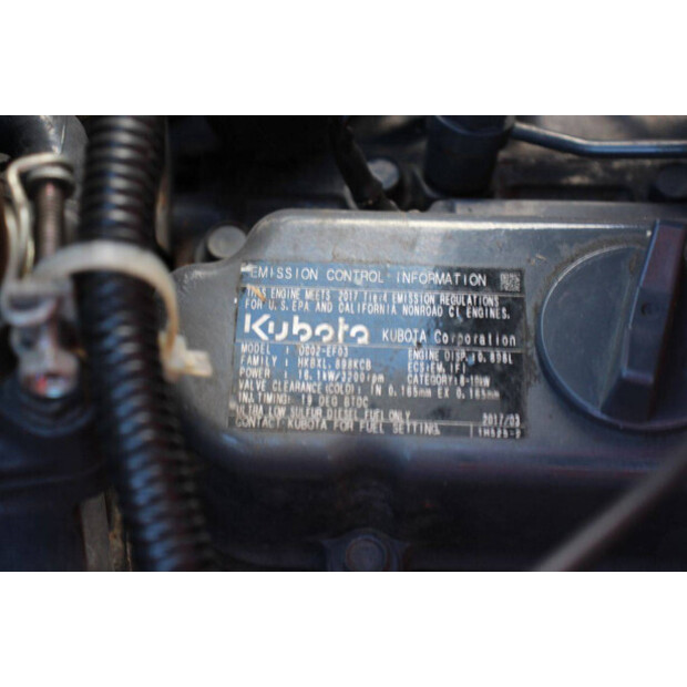 2017 KUBOTA BX2350-42455095