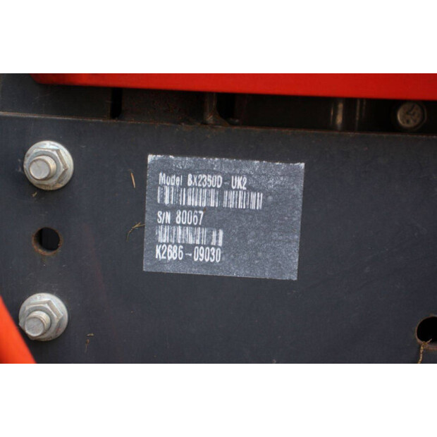 2017 KUBOTA BX2350-42455116