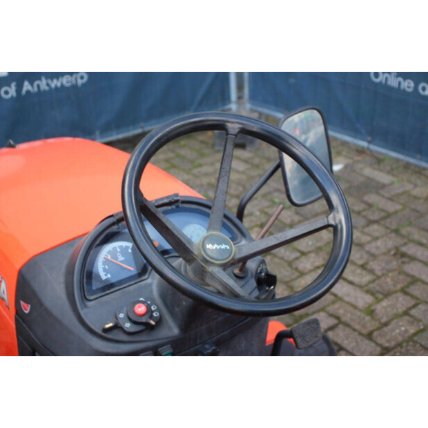 2017 KUBOTA BX2350-42455119