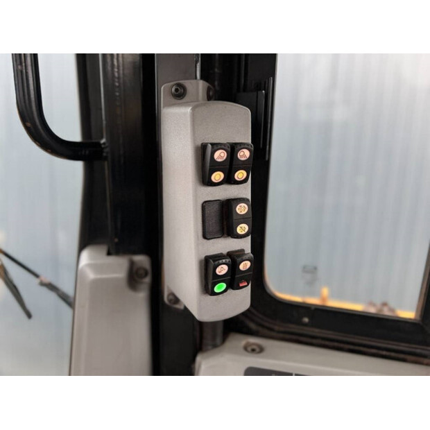 2015 Caterpillar D6T-42455129