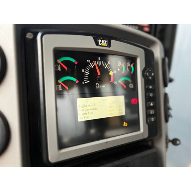 2015 Caterpillar D6T-42455130