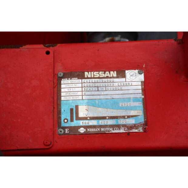 1993 NISSAN E42EGH02A30U-42455658