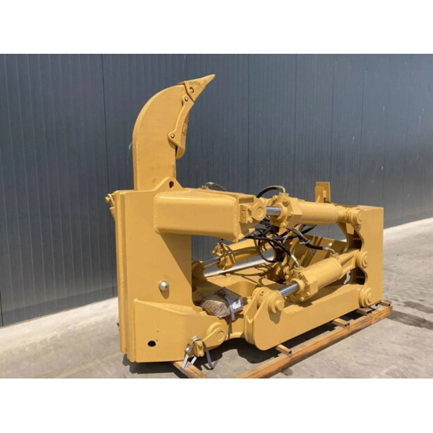 2025 كاتربيلر D8R-42457031