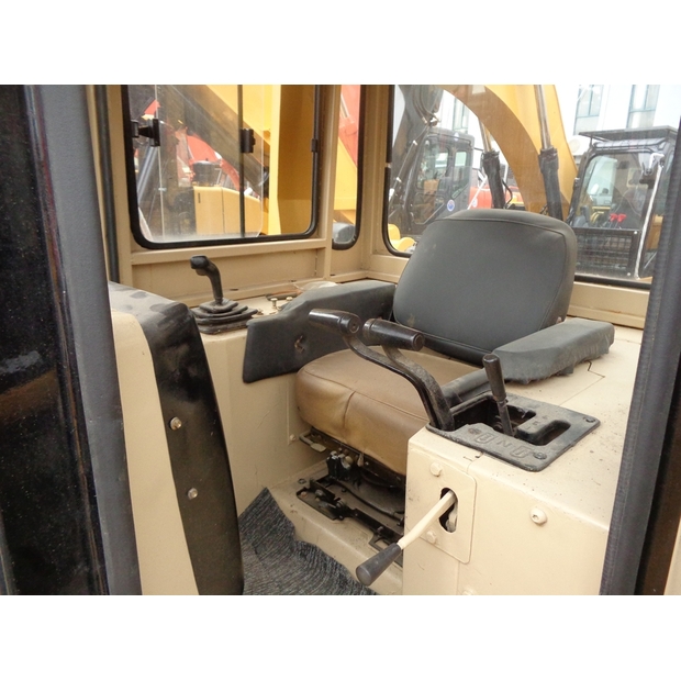 2021 كاتربيلر D5M-42457073