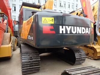 صورة ل حفارات 2021 هيونداي R220LC-9