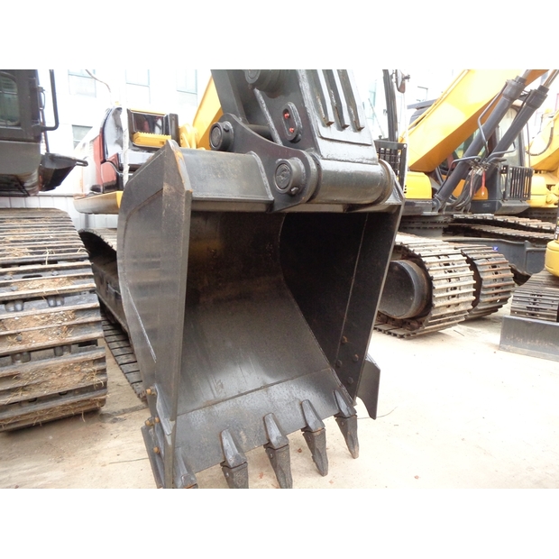 2021 Hyundai R220LC-9-42457117