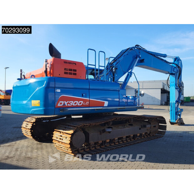 2015 Doosan DX300LC-5-42457796