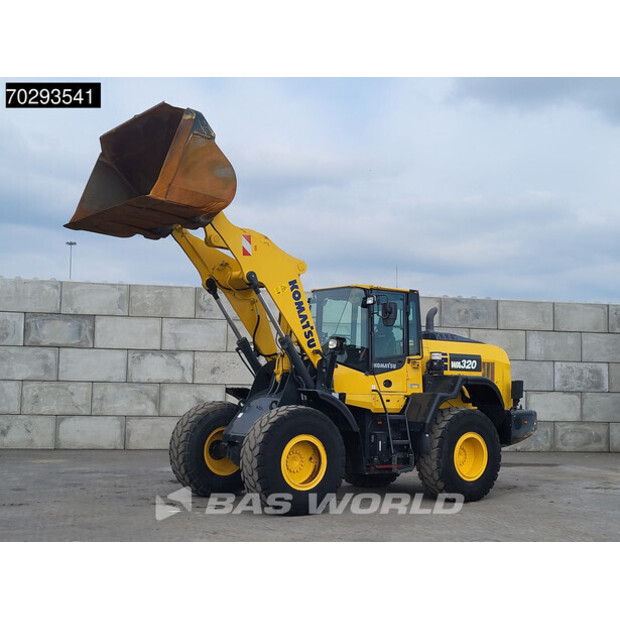 2020 Komatsu WA320-8E0-42457952
