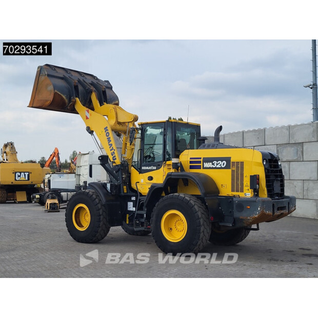 2020 Komatsu WA320-8E0-42457955