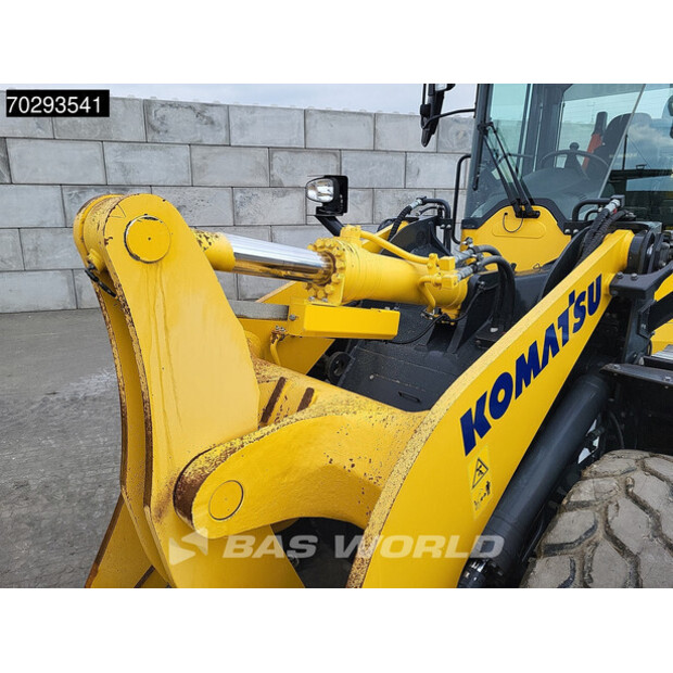 2020 Komatsu WA320-8E0-42457962