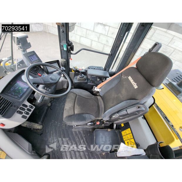 2020 Komatsu WA320-8E0-42457980
