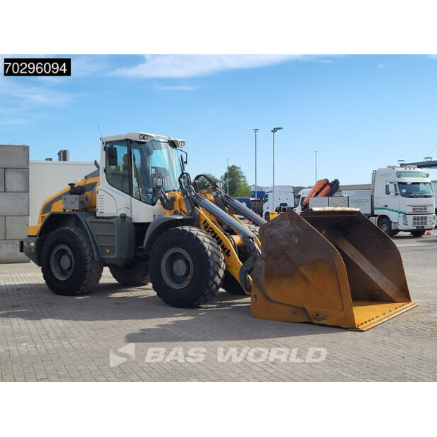 2015 Liebherr L538-42458001
