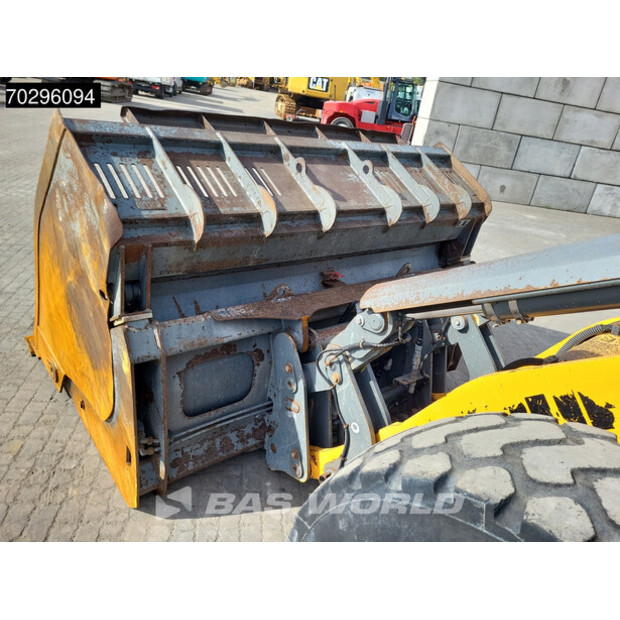 2015 Liebherr L538-42458006