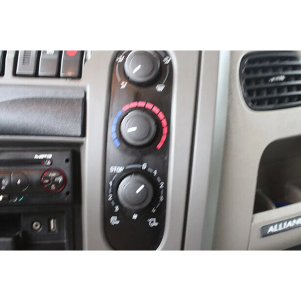 2011 رينو Premium 380 Dxi-42470608