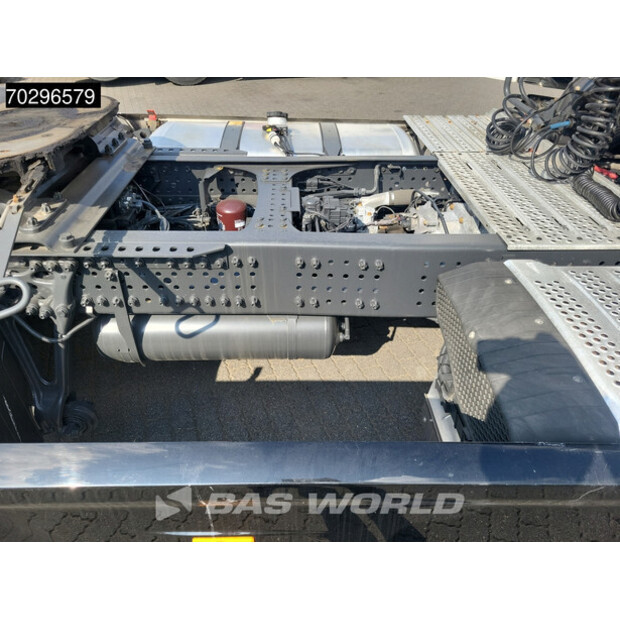 2021 Mercedes-Benz Actros 1848-42470925