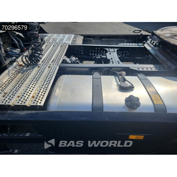 2021 Mercedes-Benz Actros 1848-42470928
