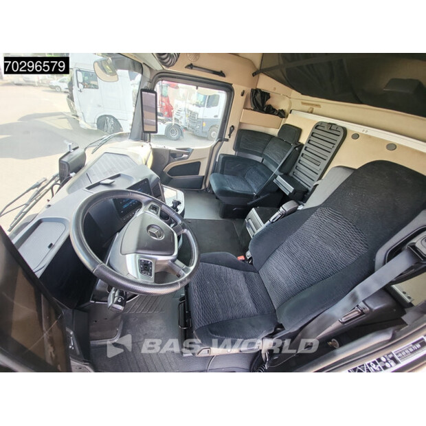 2021 Mercedes-Benz Actros 1848-42470940