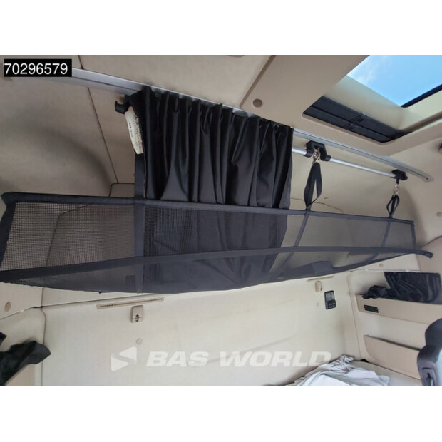 2021 Mercedes-Benz Actros 1848-42470944