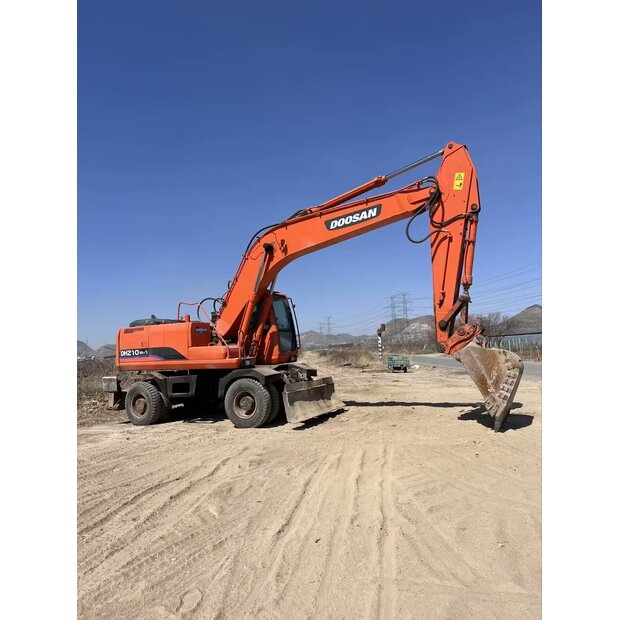 2018 دووسان DH210-42471078