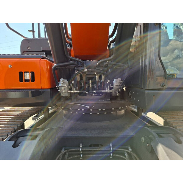 2023 Develon DX225LC-7-42471116
