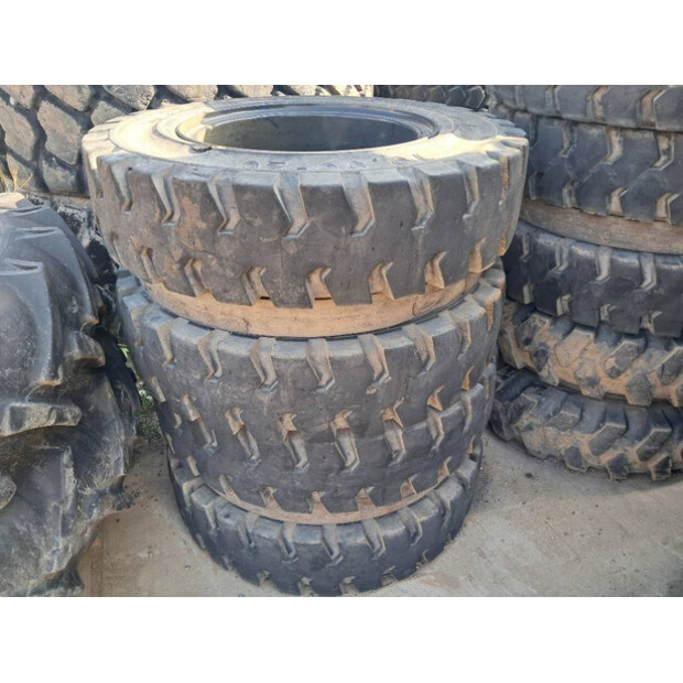 2022 Trelleborg 10.00-20-42471144