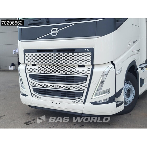 2023 فولفو FH500-42471702