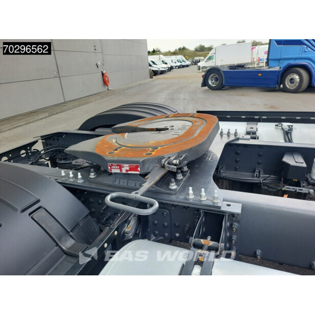 2023 فولفو FH500-42471710