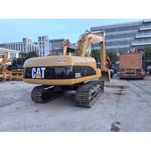2020 كاتربيلر 320CL-42471928